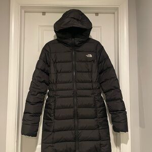 THE NORTH FACE 550 Fill Down Hooded Parka great condition